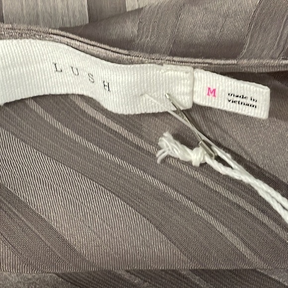 Lush Ruffle Bell Sleeve Blouse - Picture 4 of 5